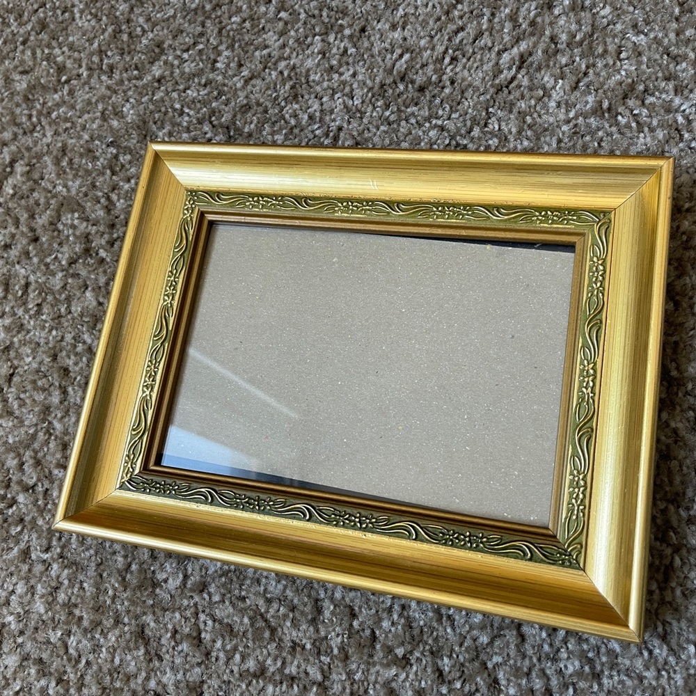 Pictures frame